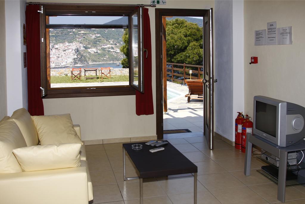 Porto Skopelos Villas Extérieur photo